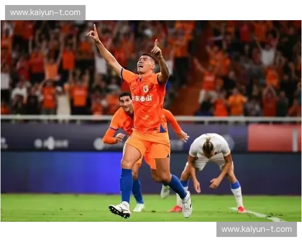 泰山vs众山小：一场关于意志、苍穹与自我的巅峰博弈